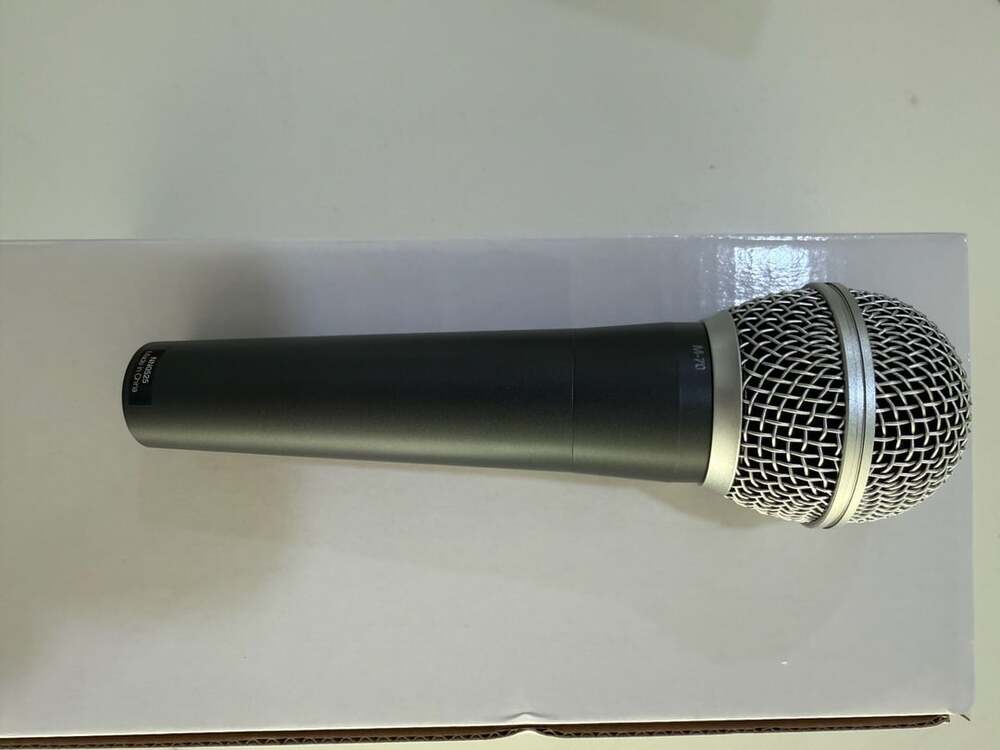 Polsen M-70 Dynamic Handheld Microphone - Picture 3 of 5